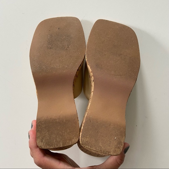 Vintage Retro Madison & Max Genuine Leather Ivory Cork Square Toe Wedge Sandal - Picture 9 of 11